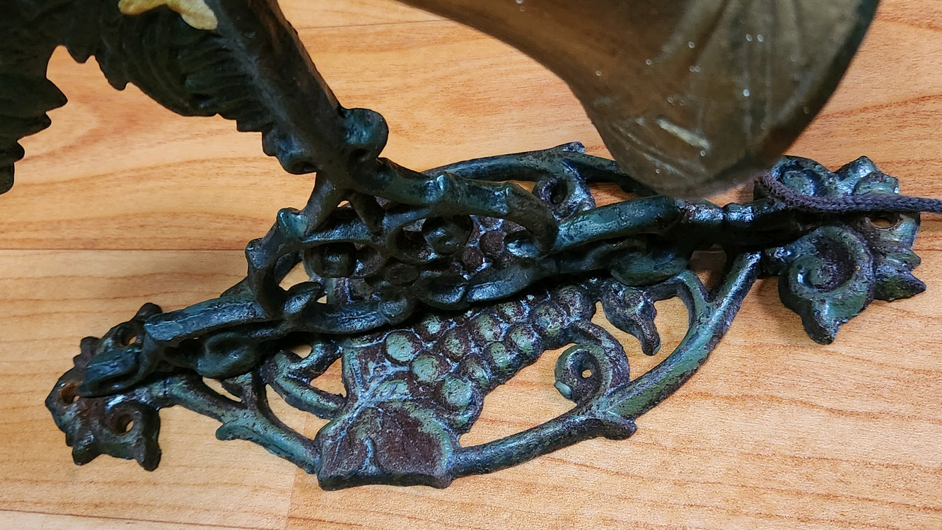 미국산 빈티지 무쇠 닭종 벽걸이형 이미지