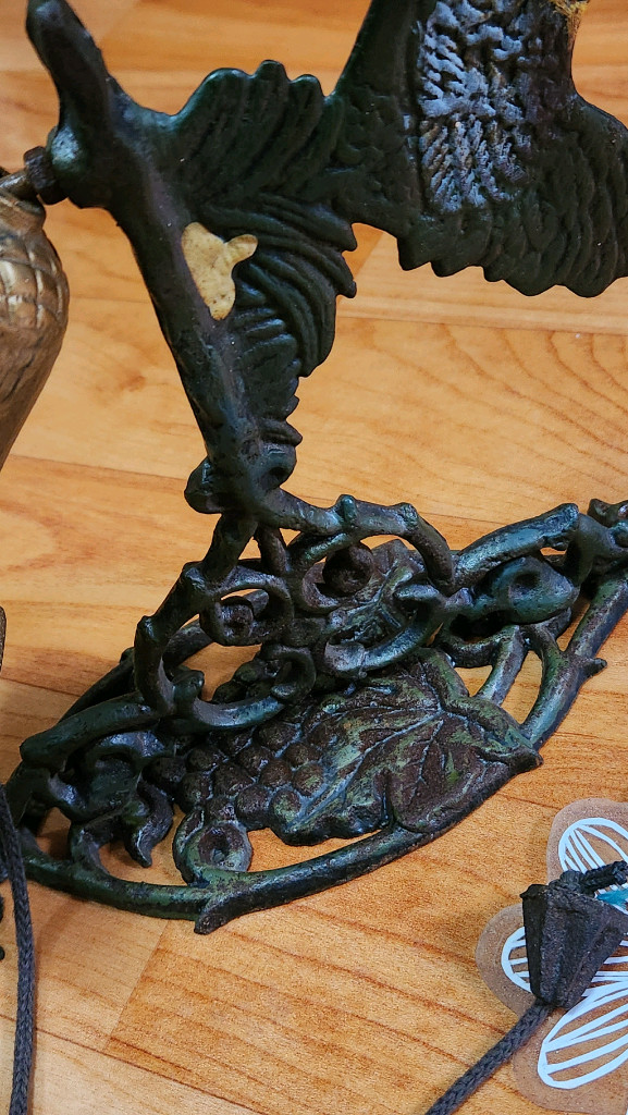 미국산 빈티지 무쇠 닭종 벽걸이형 이미지