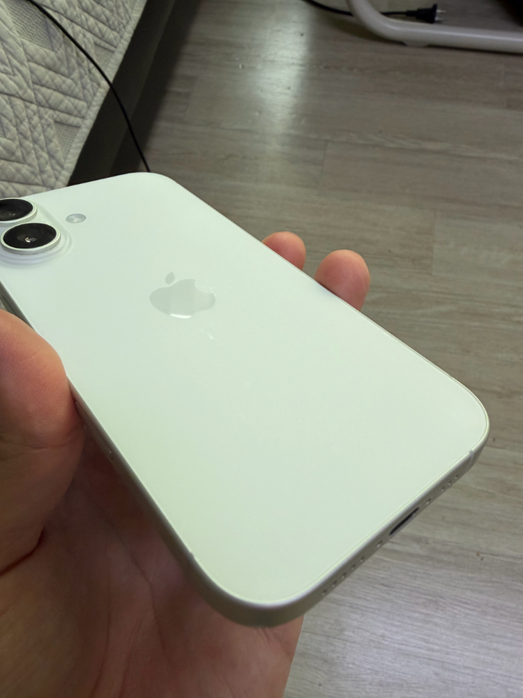 아이폰17 256기가 자급제 팔아요 이미지