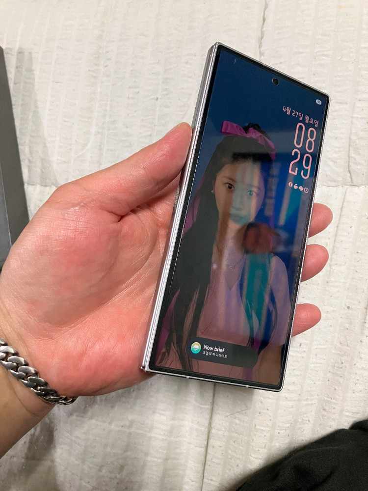 갤럭시폴드7 실버256g 풀박스 마지막가격내림 이미지