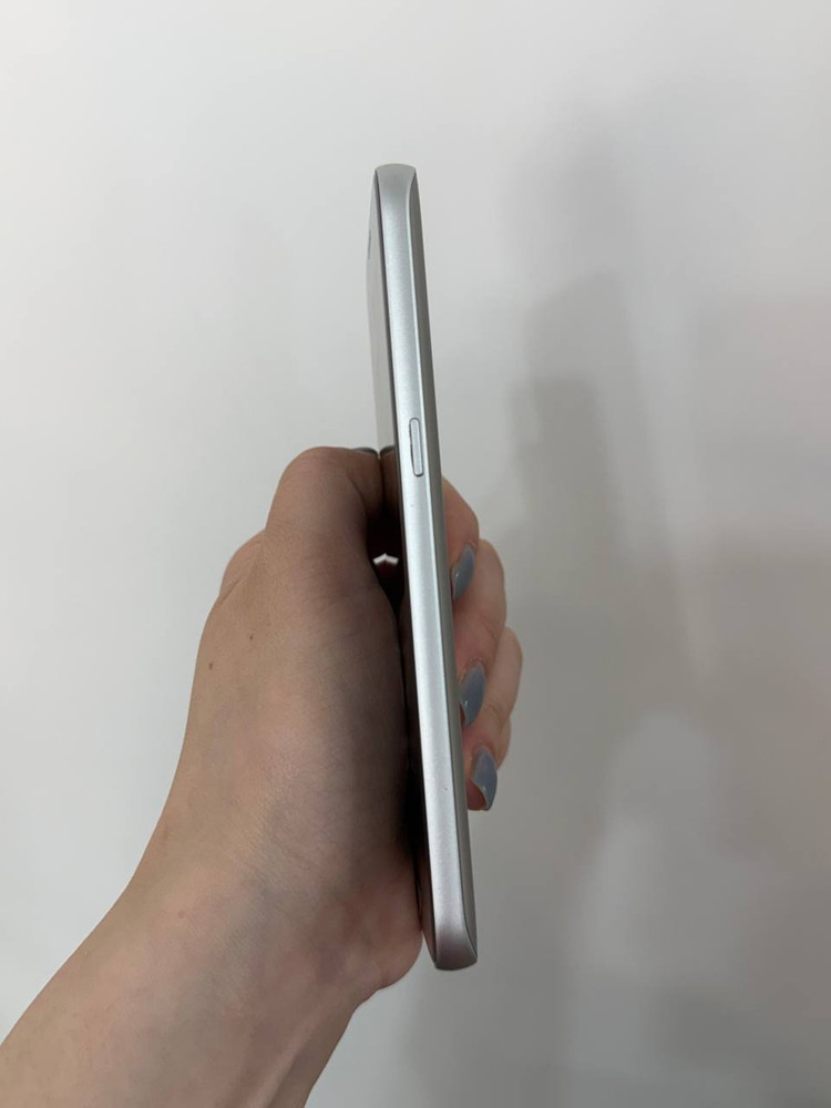 갤럭시S7 실버 32GB Y1750 이미지