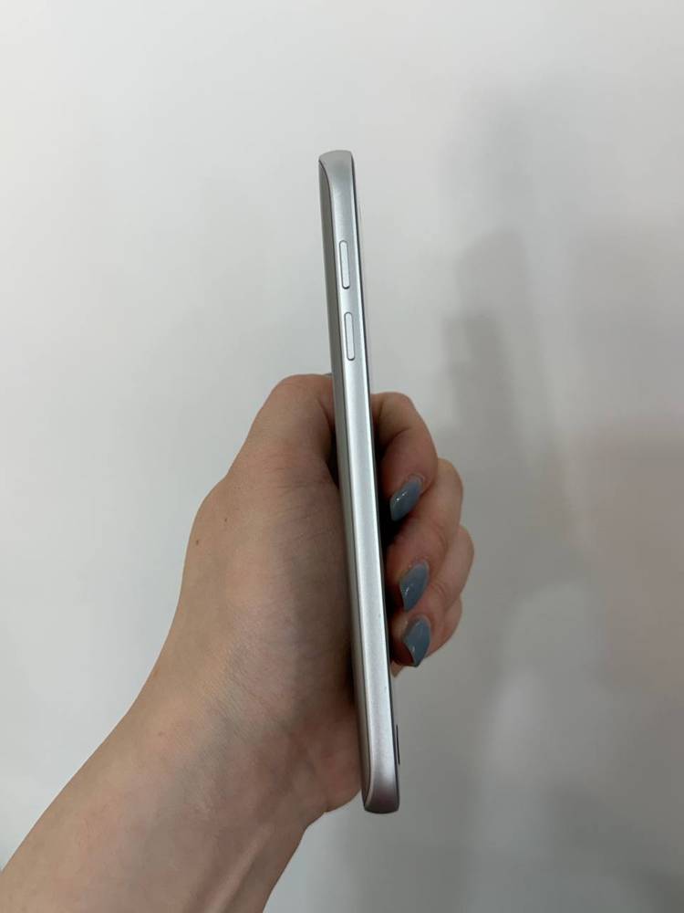 갤럭시S7 실버 32GB Y1750 이미지