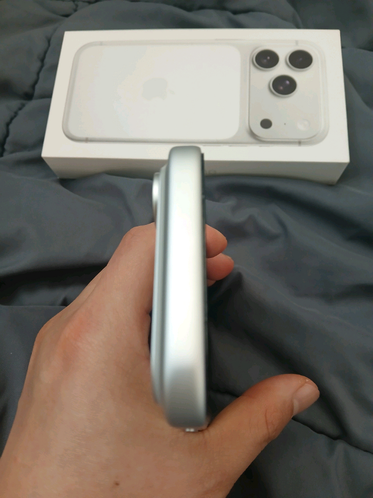 아이폰 17 프로 256GB 이미지