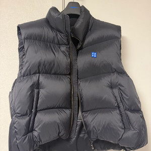 아더에러 패딩 조끼 puffer Vest 새상품 이미지