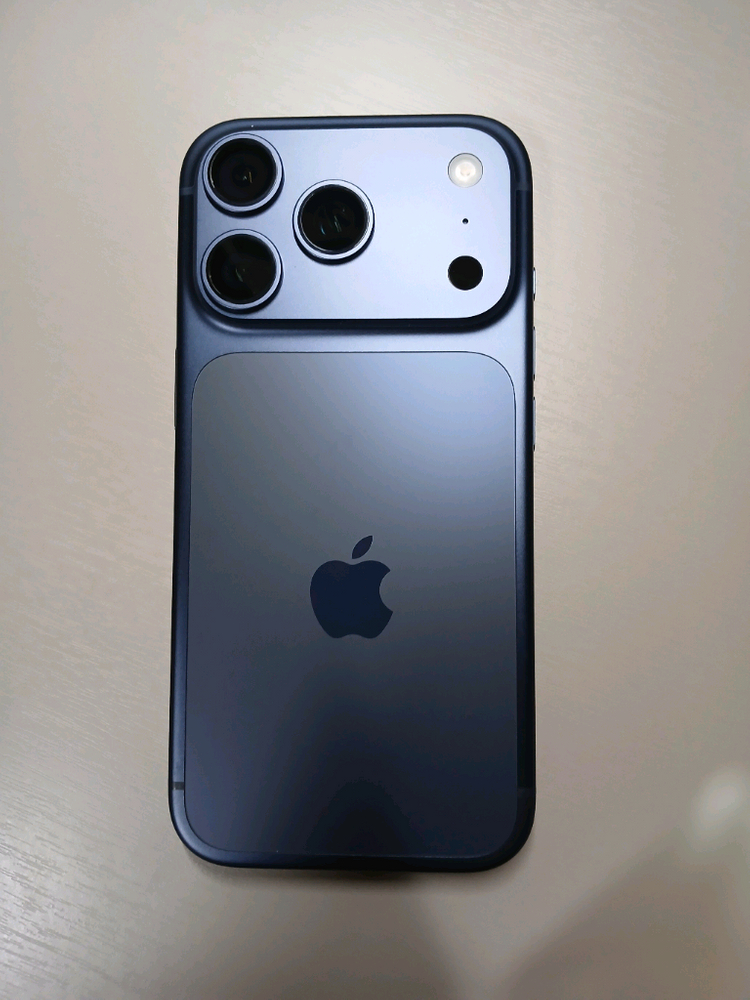 아이폰17프로 딥블루 256gb 자급제 이미지