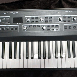 커즈와일 SP-1 신디사이저 판매. KUZWEIL SP1 88건반 신디 이미지
