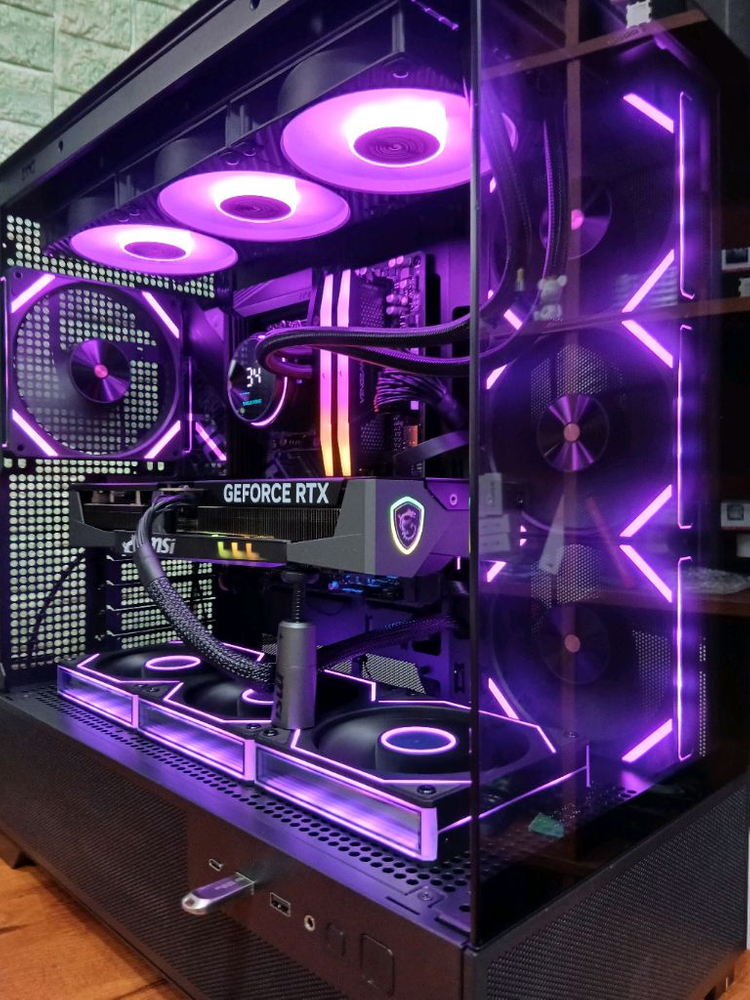 미사용 ) 9800X3D & RTX5070TI 컴퓨터 PC 판매 이미지