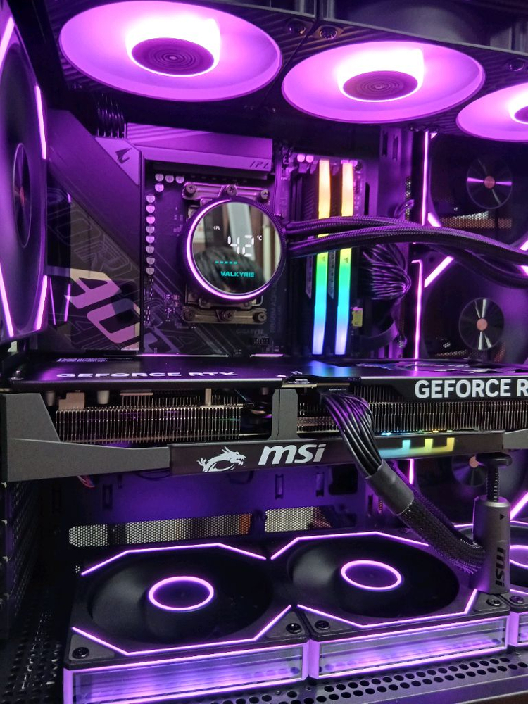 미사용 ) 9800X3D & RTX5070TI 컴퓨터 PC 판매 이미지