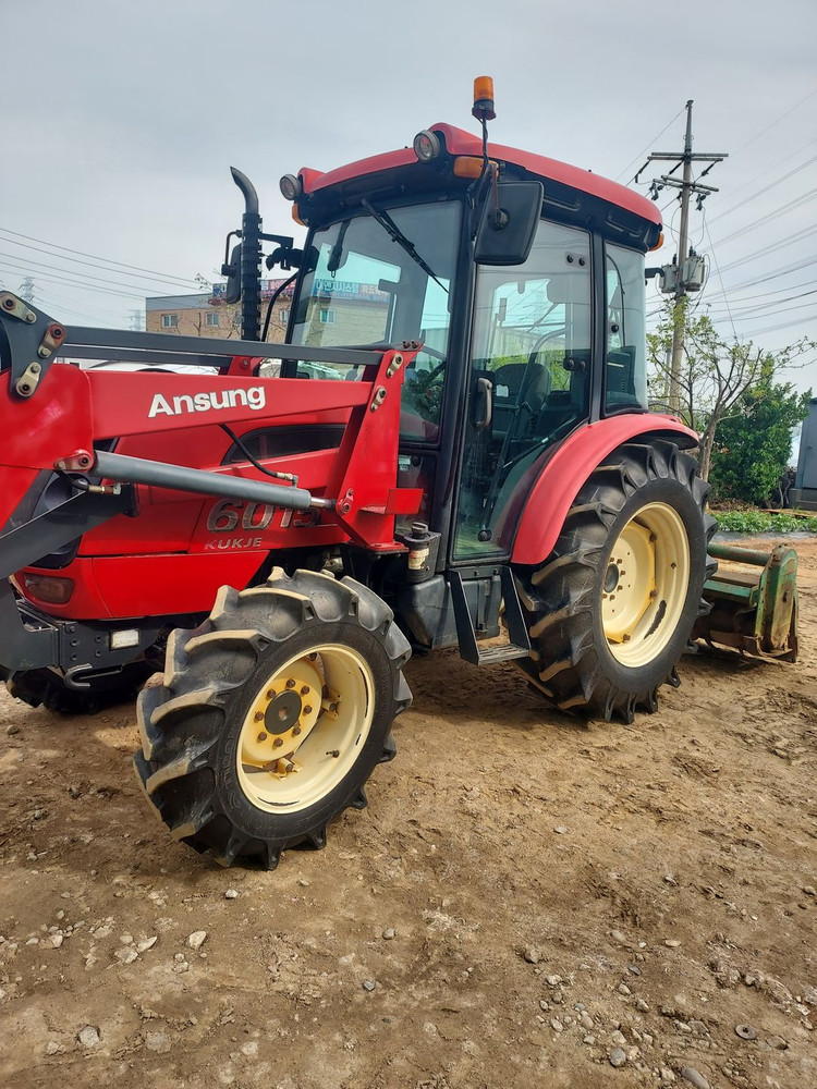 국제 트랙터 트렉터 팝니다 이미지