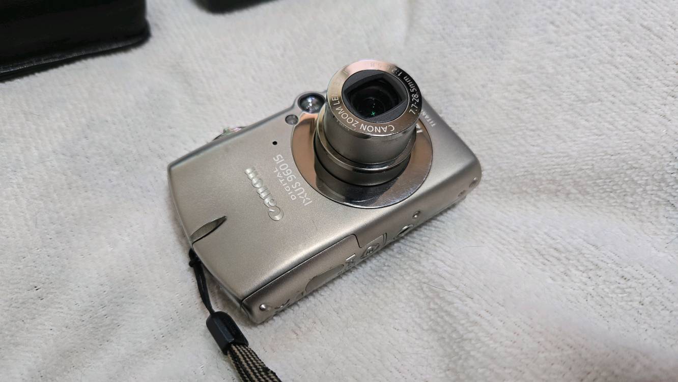 캐논 익서스 IXUS 960 IS 디지털 카메라 이미지