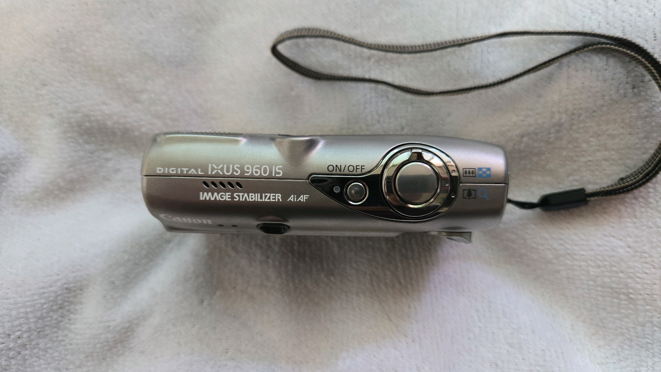 캐논 익서스 IXUS 960 IS 디지털 카메라 이미지