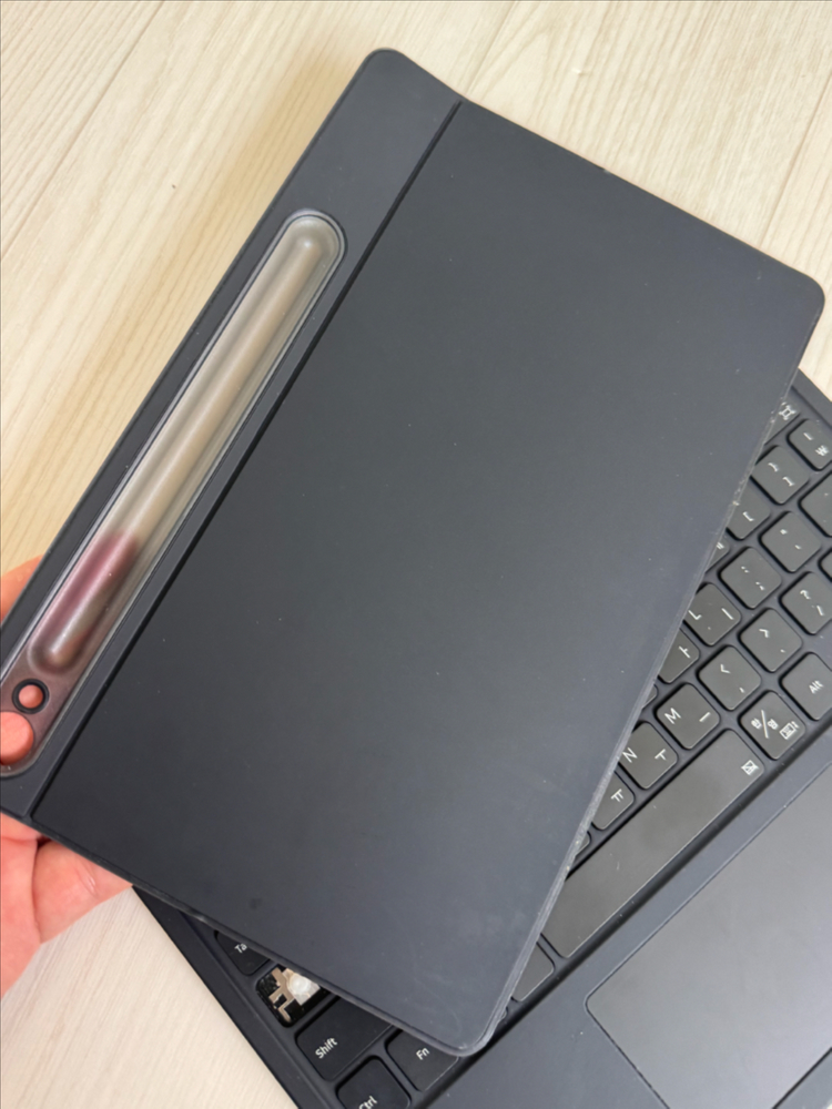 갤럭시탭S9 삼성 키보드 북커버 케이스 미세하자 이미지