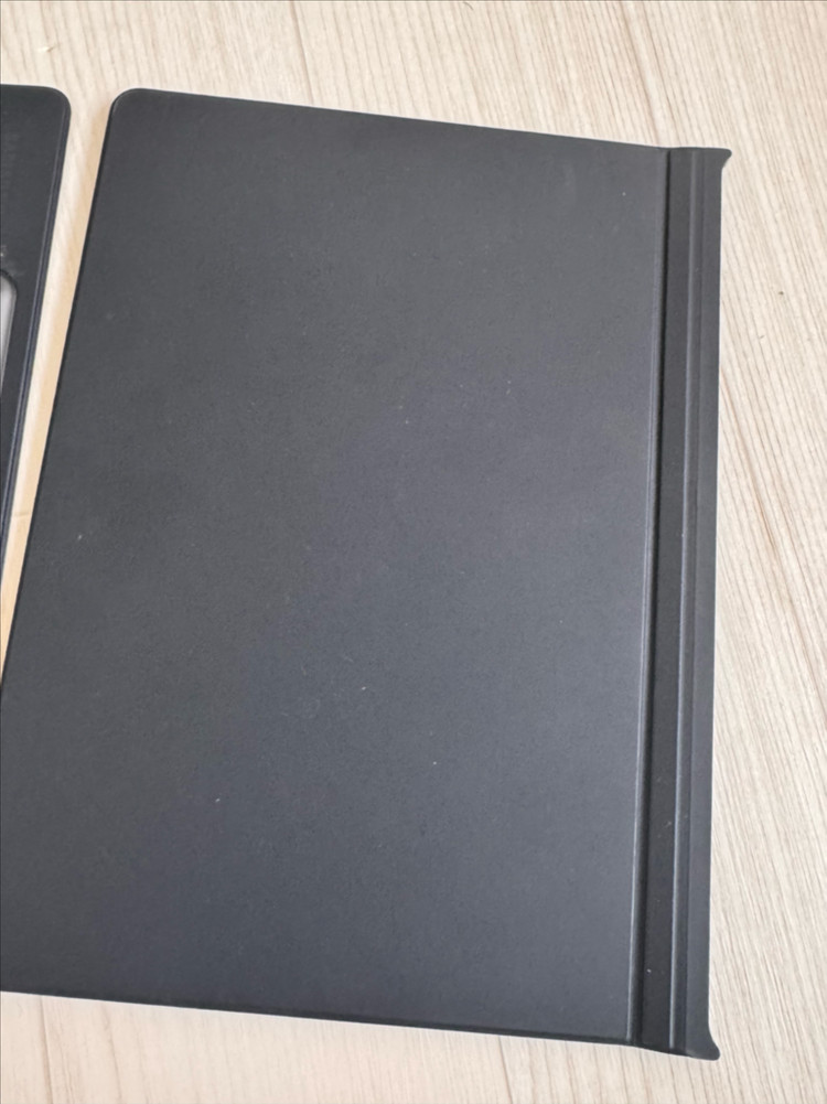 갤럭시탭S9 삼성 키보드 북커버 케이스 미세하자 이미지