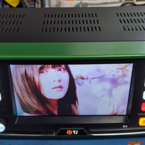 노래방기계 B2 반주기 판매합니다. 이미지