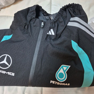 아디다스 x 메르세데스 AMG 페트로나스 F1 팀 메카닉스 레인 자켓 블랙 그레이 투 - KR 사이즈 (논 마킹 버 이미지
