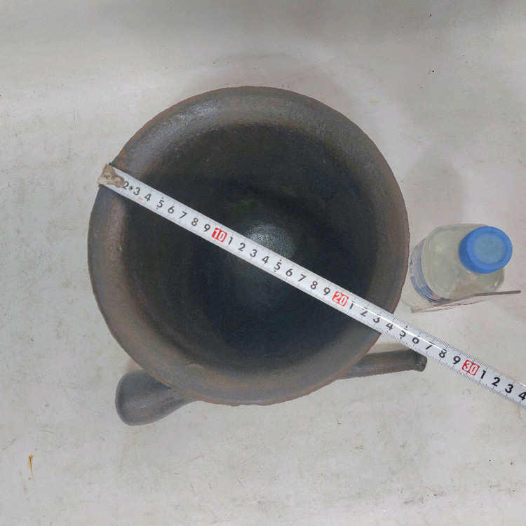 무쇠절구 와 공이 세트 이미지