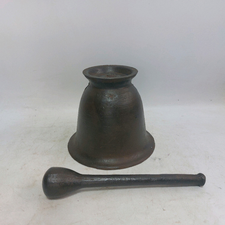 무쇠절구 와 공이 세트 이미지