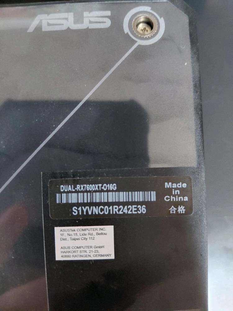 라데온 RX 7600 XT 그래픽카드 이미지