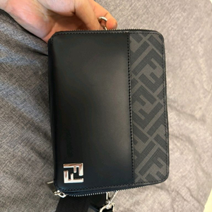 새상품급 정품) 펜디 카메라 케이스 오거나이저 백 이미지