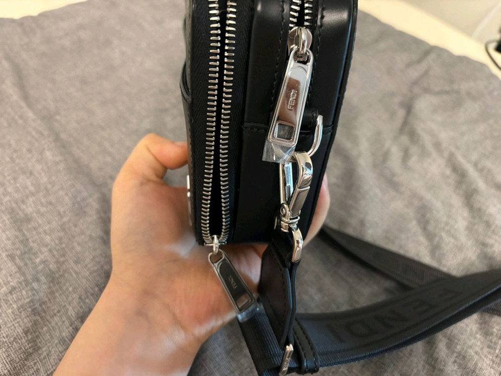 새상품급 정품) 펜디 카메라 케이스 오거나이저 백 이미지