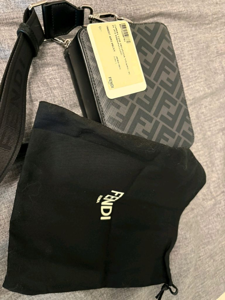 새상품급 정품) 펜디 카메라 케이스 오거나이저 백 이미지