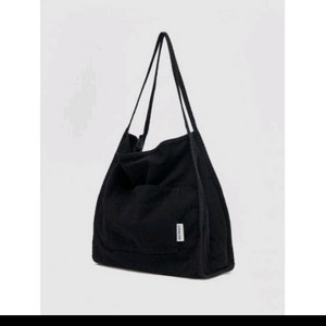 뱅디 숄더백 이미지