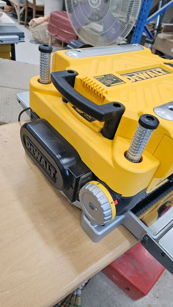 디월트 자동대패 DW735 이미지