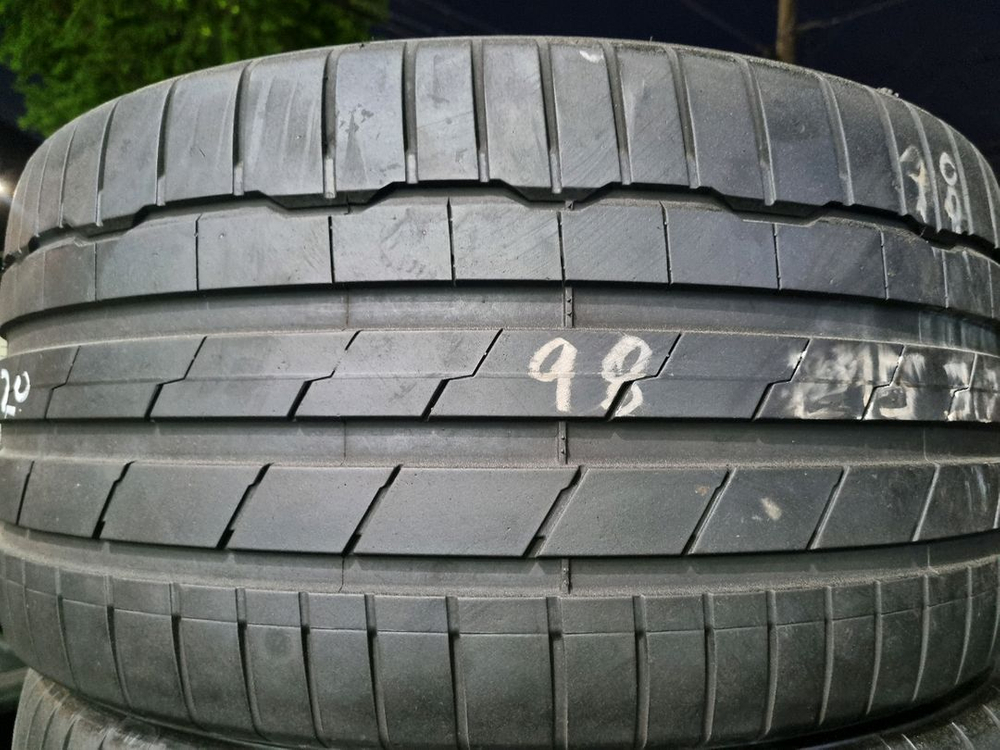 275 30 20 벤투스 에보3 24년생산 이미지