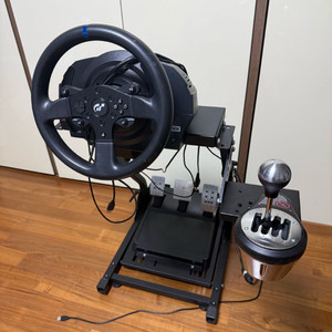 트러스트마스터 T300rs + th8a 이미지