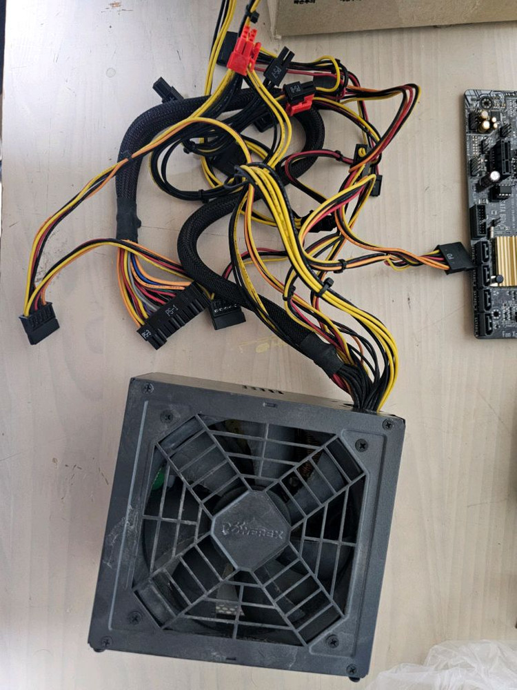 gtx1050, gtx75, cpu i5 6400 파워렉스600w, 메인보드 판매합니다. 이미지