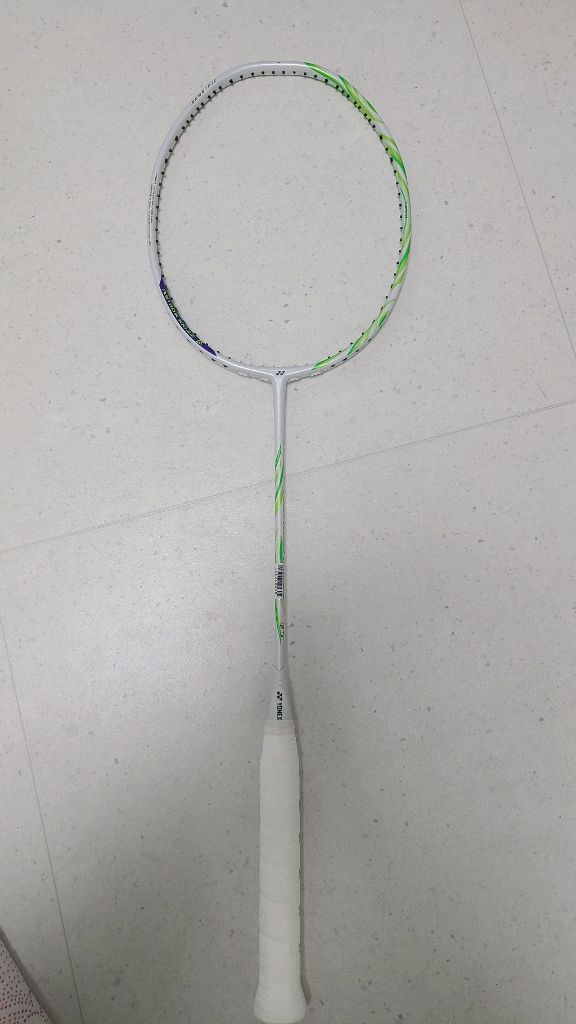 요넥스 아스트록스 100zz va 배드민턴라켓 이미지