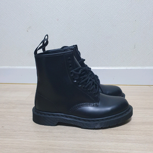 닥터마틴 1460 모노 워커 250 이미지