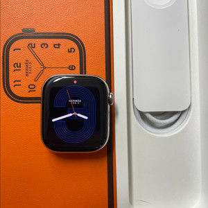 애플워치10에르메스 42mm 티타늄 SSS급 이미지