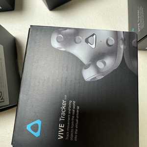 새제품 htc vive 바이브 트래커 3.0 미개봉2026구매 이미지