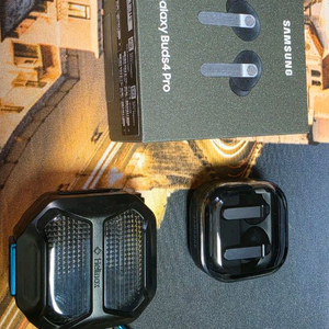 버즈4프로 블랙 팝니다. 이미지