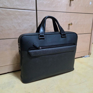 투미 정품 애쉬 이미지