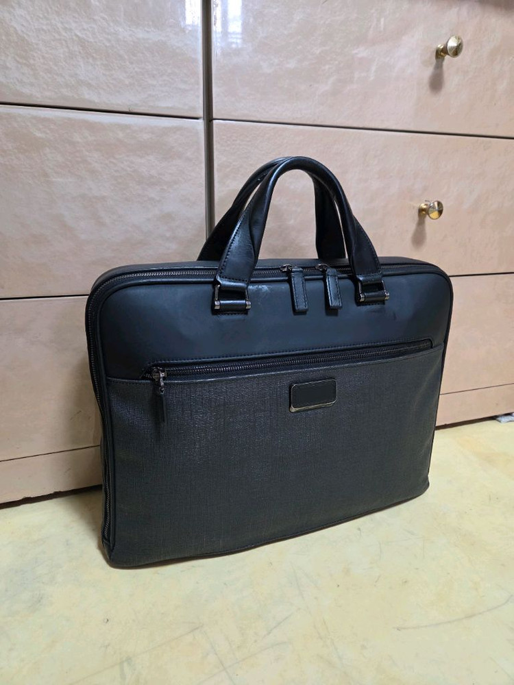 투미 정품 애쉬 이미지