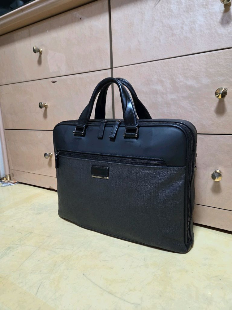 투미 정품 애쉬 이미지