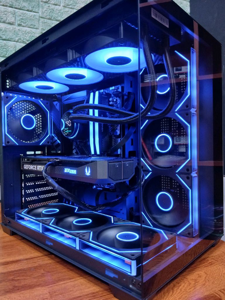 미사용 ) 9800X3D & RTX5070 컴퓨터 PC 이미지