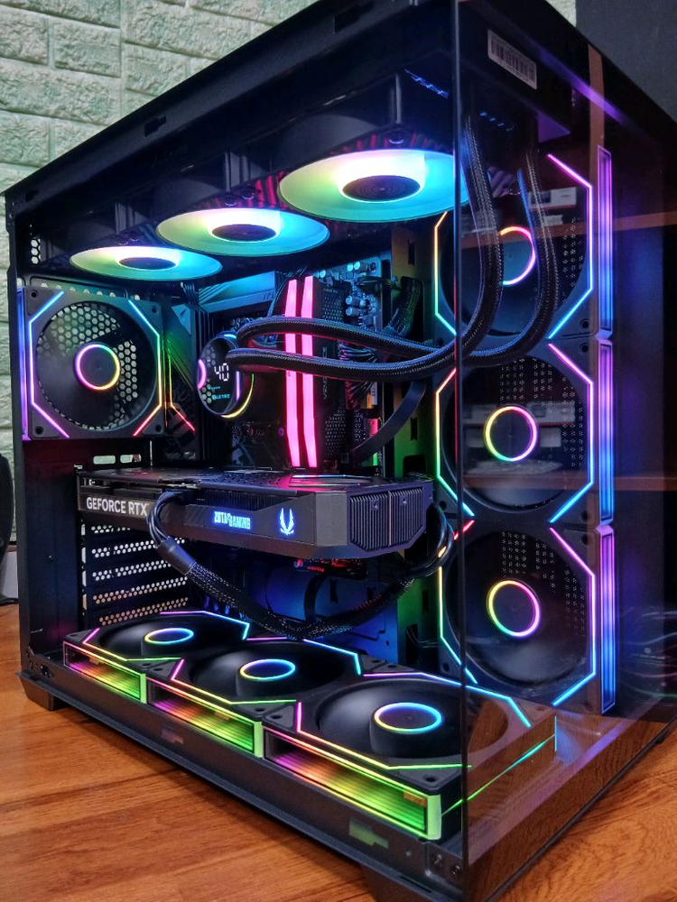 미사용 ) 9800X3D & RTX5070 컴퓨터 PC 이미지
