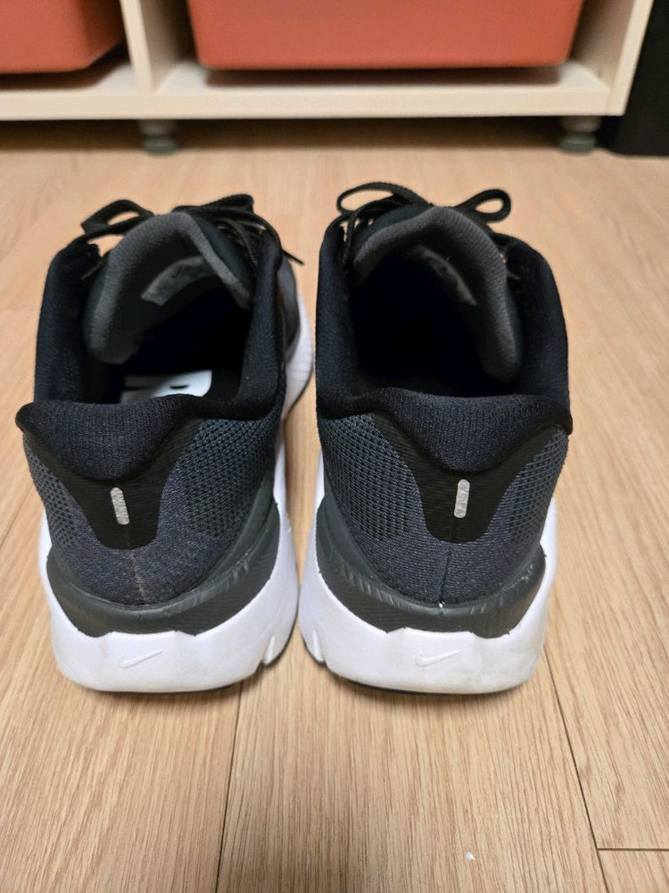 [270] 나이키 스트럭처 플러스 이미지