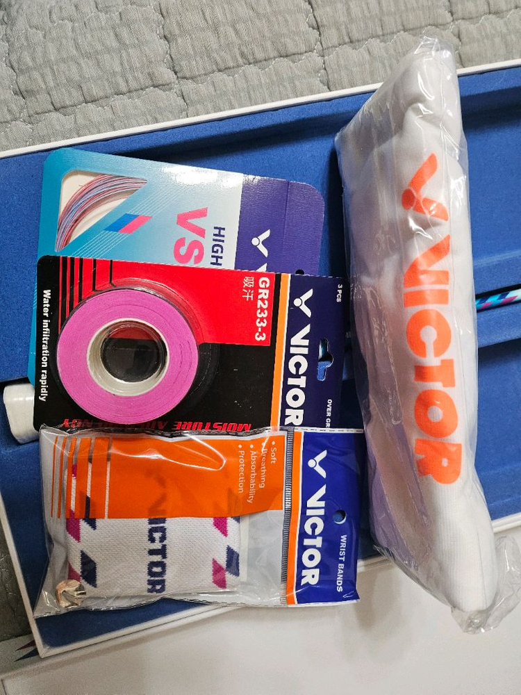 빅터 크라운 컬렉션 배드민턴 라켓 패키지(새상품) 이미지