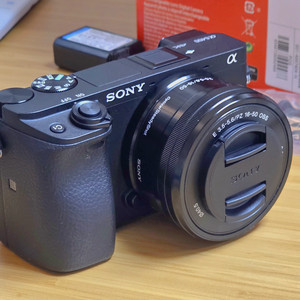 소니 A6400 + 16-50mm(번들렌즈) 블랙 카메라