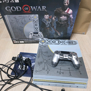 PS4 플스4 프로 갓오브워 에디션 팝니다 이미지