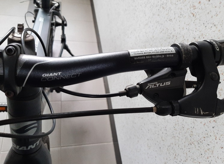 자이언트 상위모델 에스케이프1 카본포크 하이브리드 자전거 실내보관 상태좋음 이미지