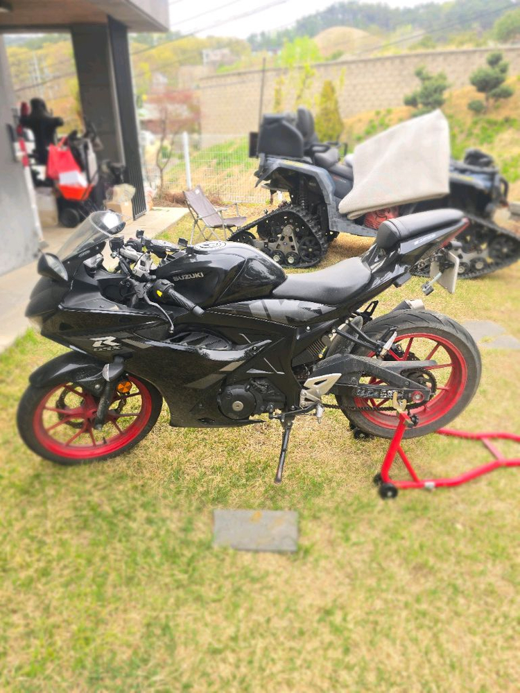 GSX-R 125ABS 이미지