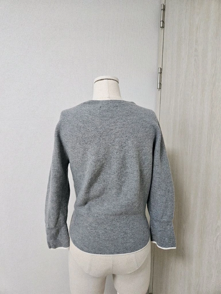 한섬 마인(MINE) 자수 디테일 울 니트 (그레이/90) 이미지