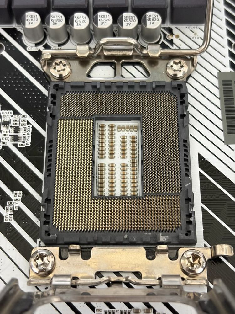 ASRock H610M-HDV M.2 + DDR5 16GB 5600 이미지