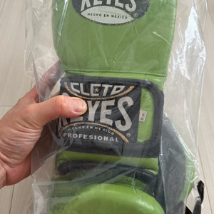 클레토 레예스 14oz 글러브 시트러스 그린 이미지