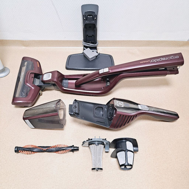 정상작동 일렉트로룩스 무선청소기 배터리43분 와인색 2in1 스틱+핸디형 이미지